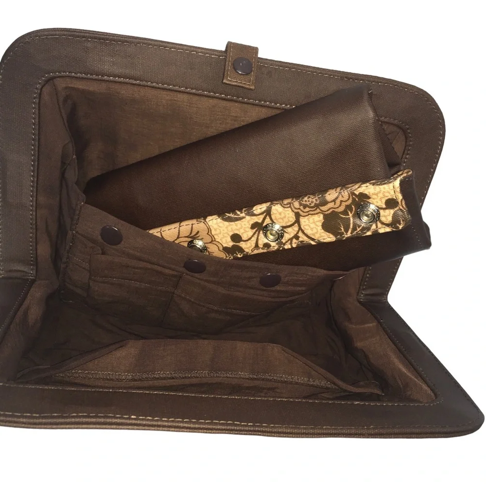 Petunia Pickle Bottom Brown Floral Cross Town Clutch Diaper Bag